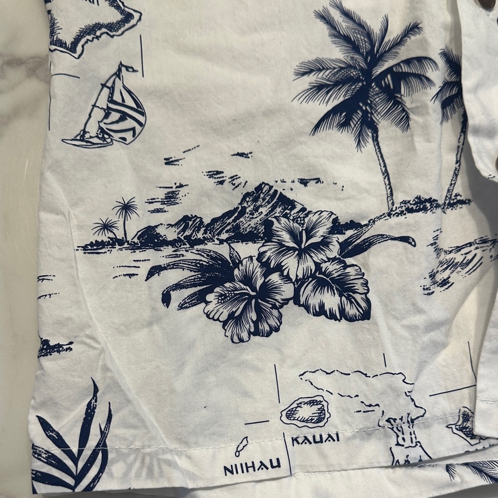 Men's White and Blue Tropical Print Casual Shirt - Picture 2 of 6